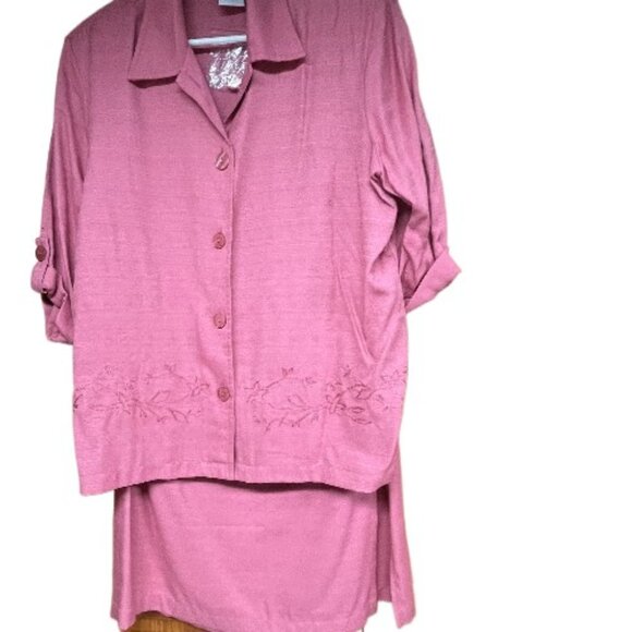 Med Rose Skirt Suit - Picture 1 of 4
